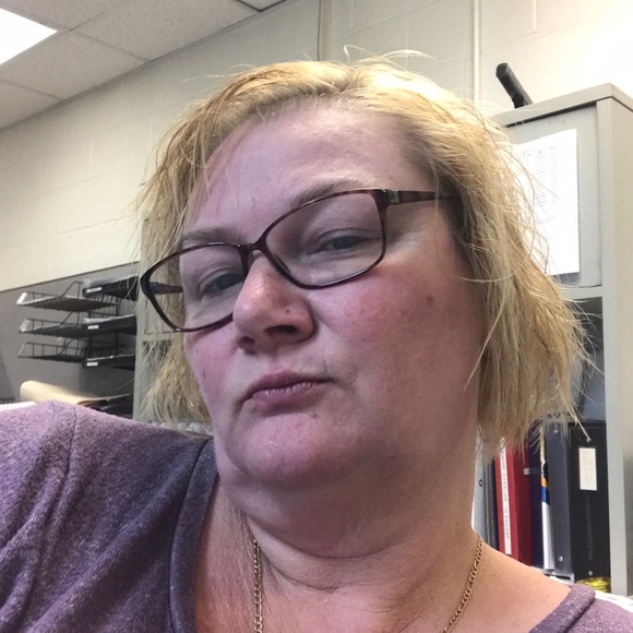 Meet your Posher, Tracy - Picture 1 of 1